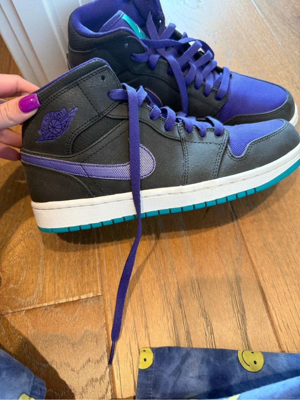 Air Jordan 1 Mid Grape Ice & Black Retro Sneakers (8)